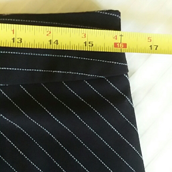 Adorable Ann Taylor skirt - Picture 3 of 5